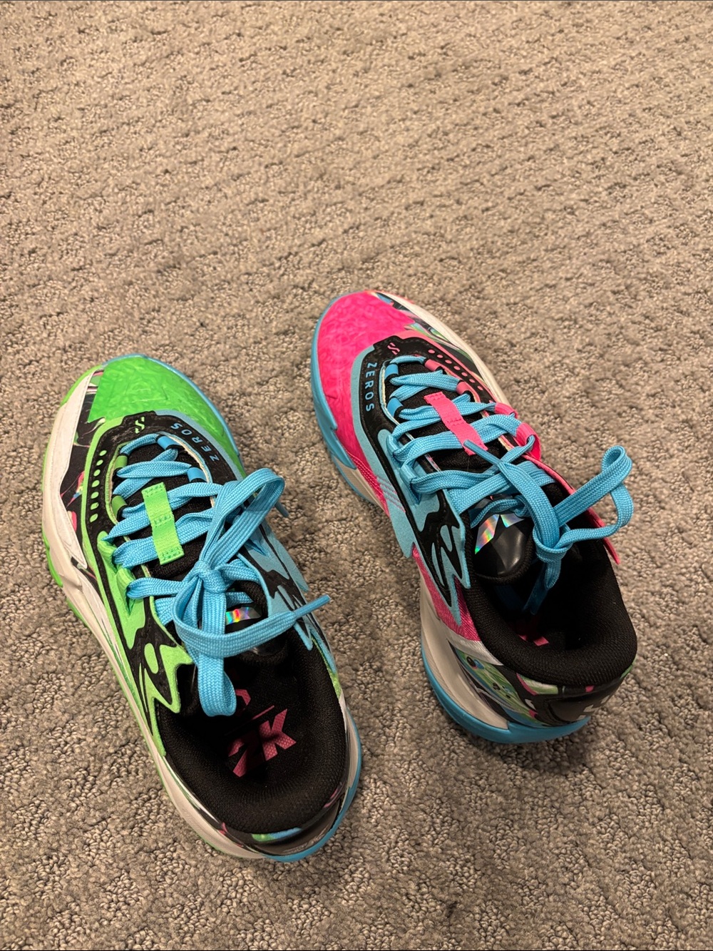 Puma zeros Kids Multicolor Athletic Sneakers with Blue Laces